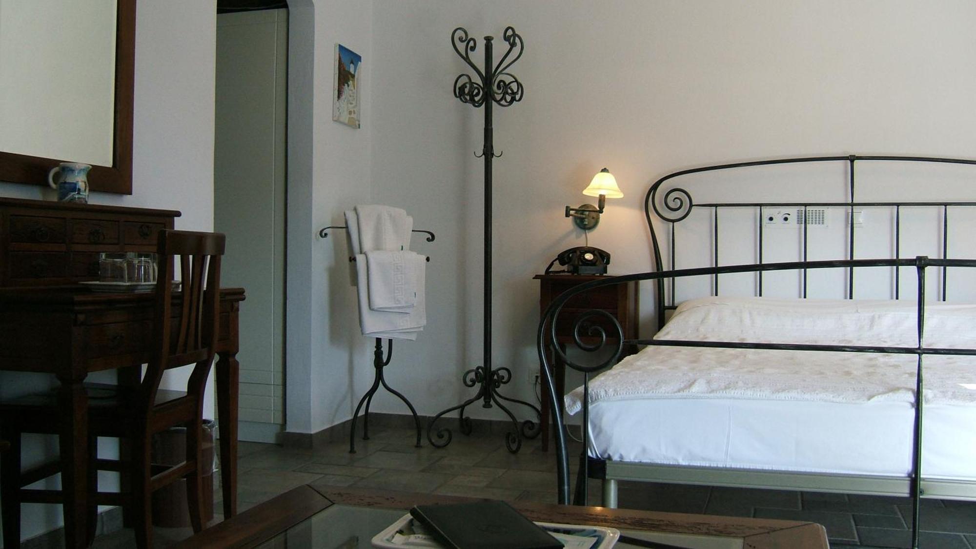 Alexandros Hotel Platis Gialos  외부 사진