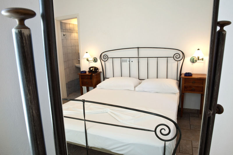 Alexandros Hotel Platis Gialos  외부 사진