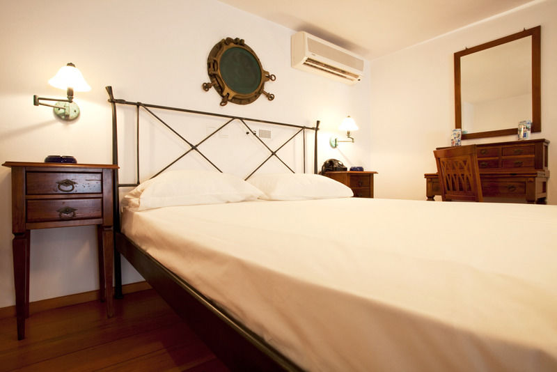 Alexandros Hotel Platis Gialos  외부 사진